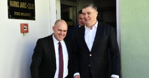 Milanović: Gomila krivih, bahatih i nerealnih poteza. To je ambijent u kojem mi živimo