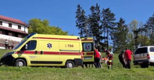 FOTO Izvlačio ga HGSS: Nije uspio dosegnuti željenu visinu pa je vrlo brzo pao sa zmajem